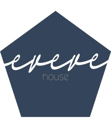 a blue square with the words hello house at Eveve's House in Parma