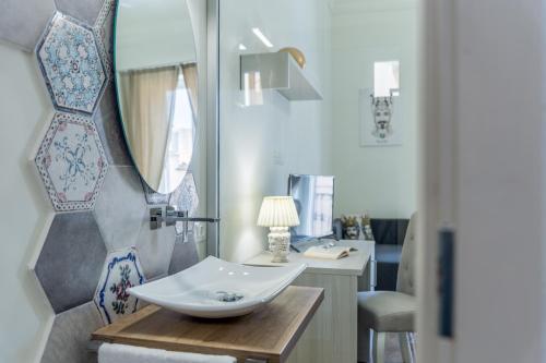 Bagno di Kèramos Luxury Rooms