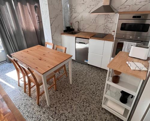 Кухня или кухненски бокс в Apartamento CB Coruña