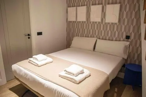 Edmond Vibes Puerta del Sol Suites photo 10