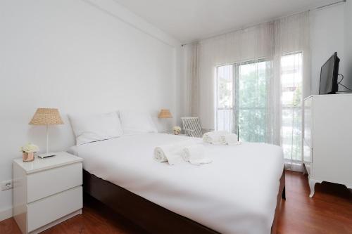 2 BDR Apartment W/Pool and Jacuzzi by LovelyStay