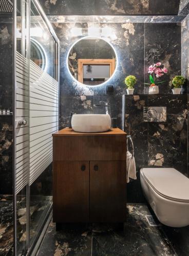 Dema Luxury Suites - Perikleous E4