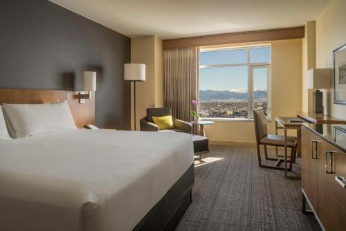 Hyatt Regency Denver at Colorado Convention Center Image