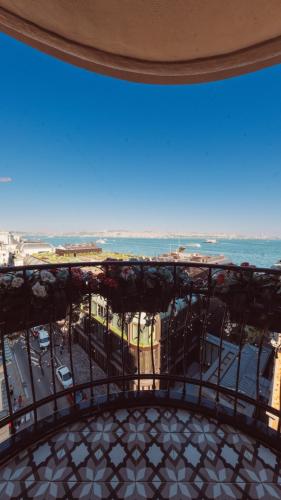 Vista generica sul mare o vista sul mare dall'interno dell'hotel