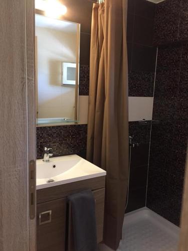 THOMAS STUDIOS & APARTMENTS PARALIA 2