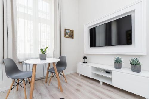 Two bedroom apartment - Starowiślna 36