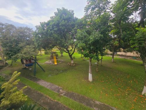 Taman di luar Sítio Em Guapimirim
