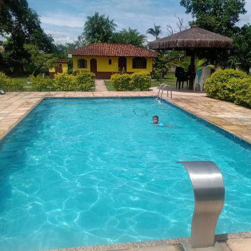 Kolam renang di atau dekat dengan Sítio Em Guapimirim