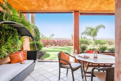 Bahia de Los Menceyes - Beneharo