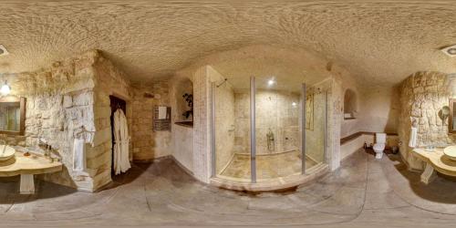 Un baño de Miras Hotel