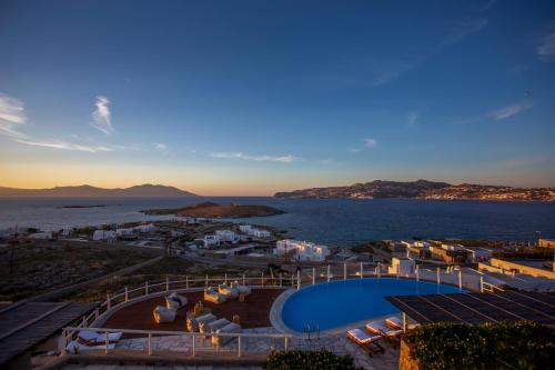 Patron Pool Sunset Villas