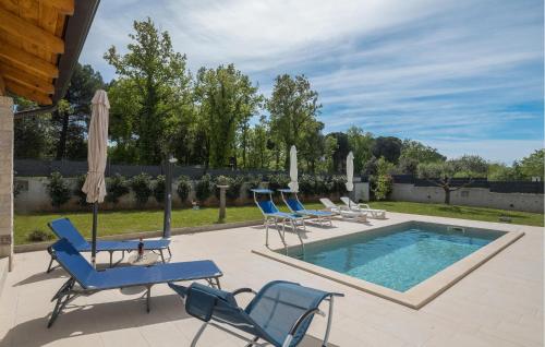 Lovely Apartment In Porec With Wifi