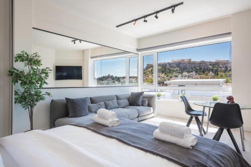 Stylish Studio: Acropolis View in Monastiraki Sq.