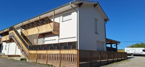 Budova, kde se apartmán nachází