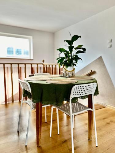 Pokoje na Zaciszu - Metro Zacisze