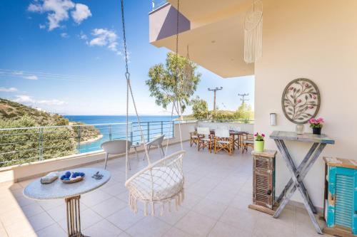 Spacious Villa by the sea