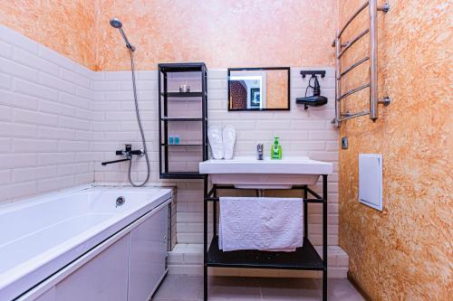 Koupelna v ubytování Двухкомнатная евро двушка в самом центре Алматы, 10 минут ходьбы до Арбата #24