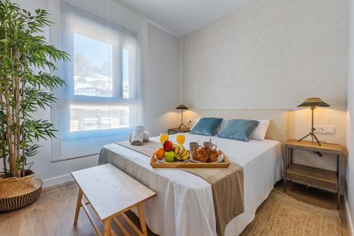 LA MALAGUETA BEACH Pool & Parking