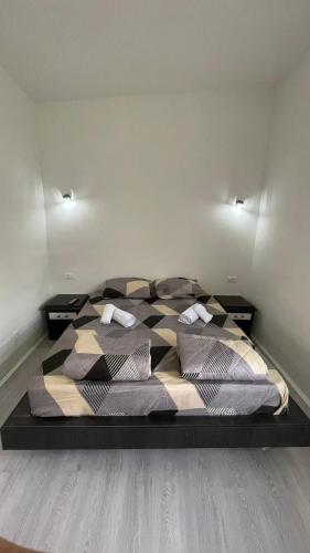 Postel nebo postele na pokoji v ubytování Ilce apartments
