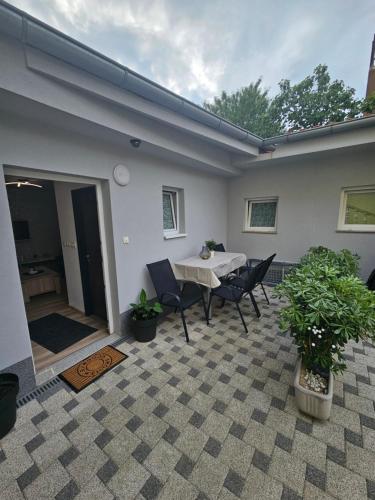 Apartment A&D