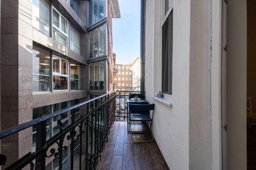 Balkón nebo terasa v ubytování Urban Rooms