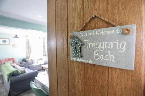 Galeriebild der Unterkunft Tregynrig Bach in Cemaes Bay