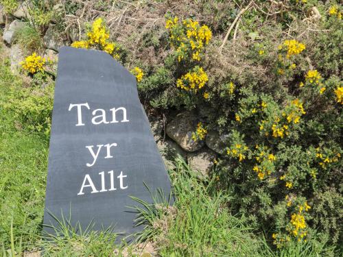 a sign that says train vs vtec air at Tan Yr Allt in Pwllheli