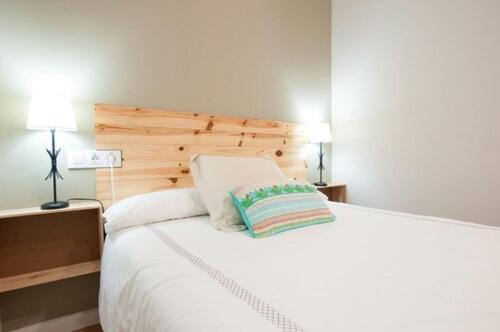 Triana 103 Rooms & Suites