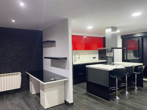 Imagen de la galería de Agradable casa con piscina, en Moaña