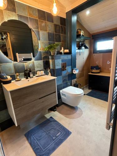 Koupelna v ubytování TiNY HOUSE LE CHALET