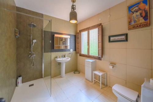 Et badeværelse på Villa del Almirante