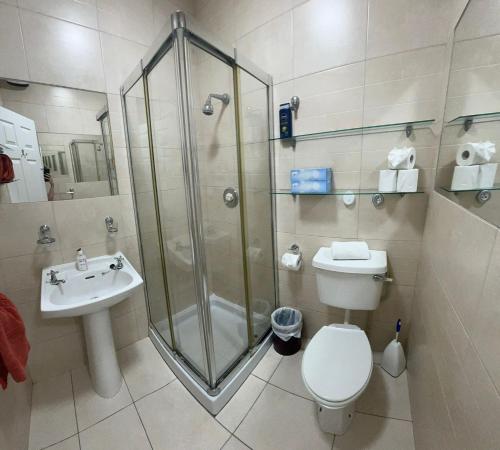 Een badkamer bij 29 Cill Ard Bohermore Galway City