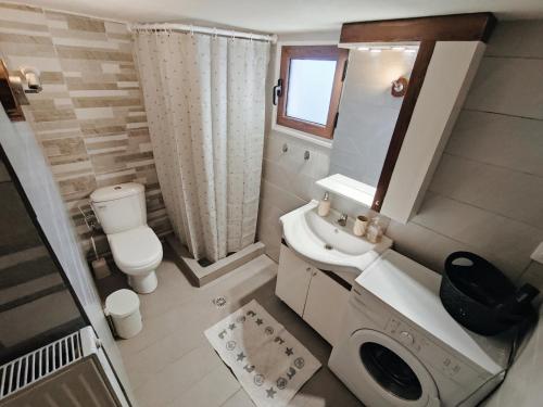 Ванная комната в Onar Rustic Villa