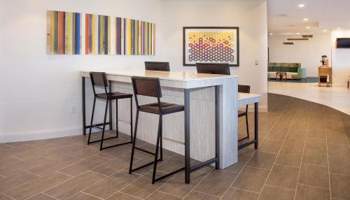 Holiday Inn Express & Suites Panama City Beach - Beachfront by IHG photo 62