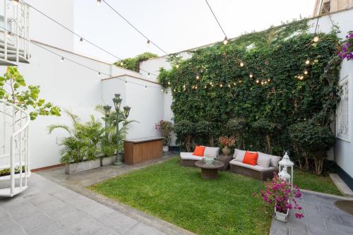 Un jardín fuera de Casa Cáceres