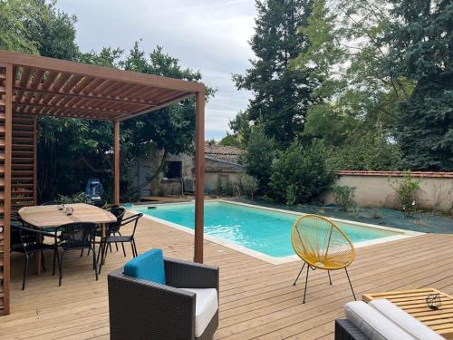 Belle villa Périgourdine avec piscine