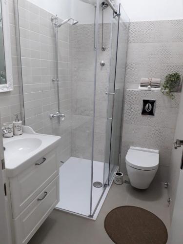 Seaside family friendly house with a swimming pool Orebic, Peljesac - 23009
