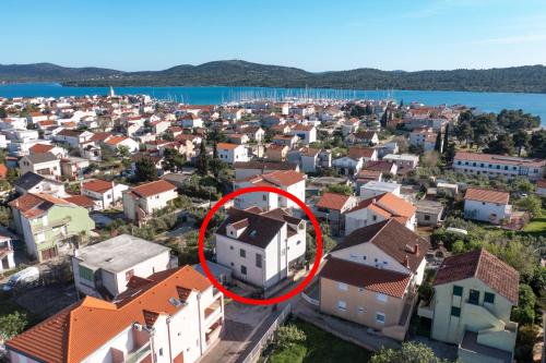 Apartments with parking space Pirovac, Sibenik - 22567