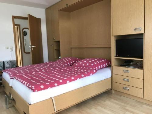 Ένα ή περισσότερα κρεβάτια σε δωμάτιο στο Holiday apartment Peacock