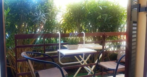 Taman di luar Casso Pietra