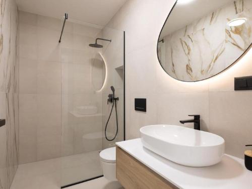 Luxury villa with swimming pool and sauna