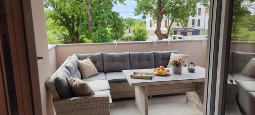 Sunny Oasis Apartment - high ground floor with sunny terrace & private garden!!