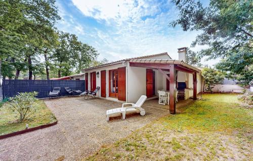 Amazing Home In Saint-Georges-De-Didon