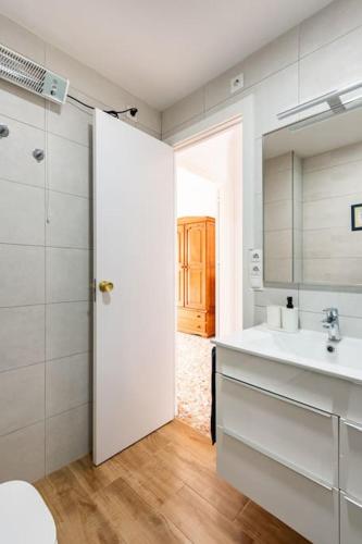 Amplio y luminoso apartamento con gran azotea-solarium privada