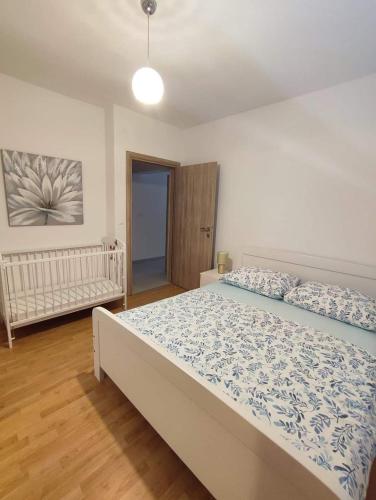 Villa Apartments Brečić 2