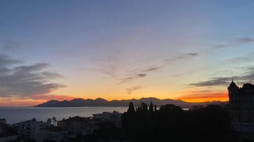 Vue mer à couper le souffle - nouveau entièrement rénové photo 58