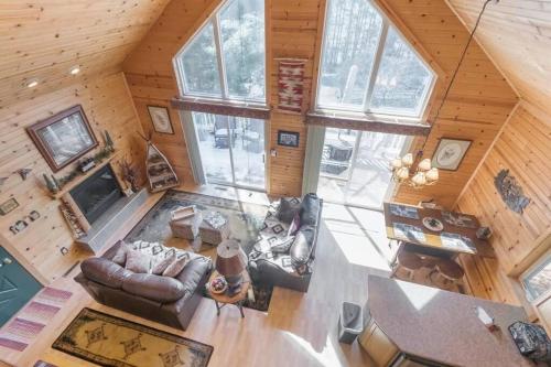 an overhead view of a living room in a cabin at Cozy House in Quiet place. in Wisconsin Dells