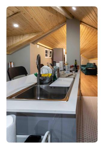 Quebra Costas House