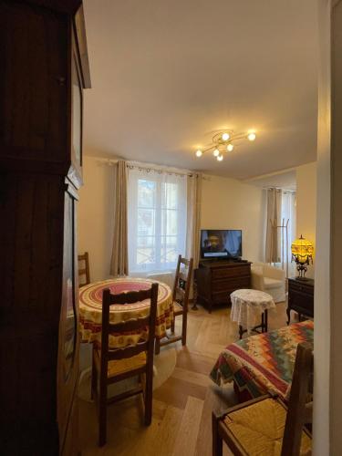 Photo de la galerie de l'établissement Mimosa, à Versailles