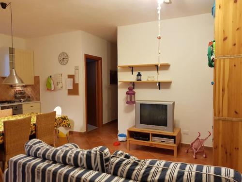 Et tv og/eller underholdning på Rilassarsi a Orosei